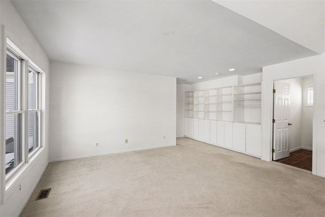 542 Heritage Drive, Ann Arbor, MI 48105