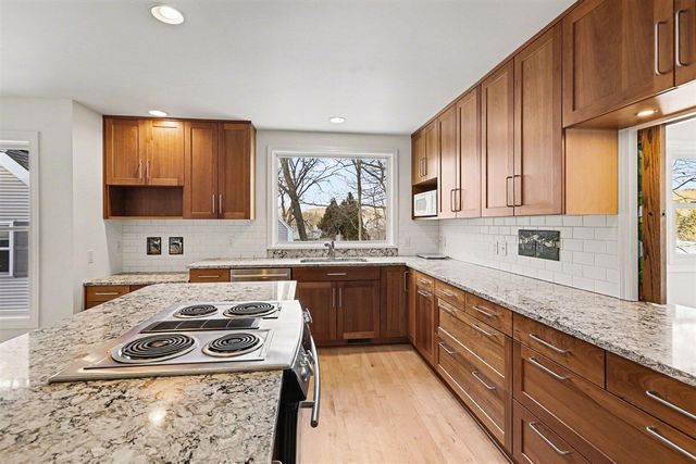 542 Heritage Drive, Ann Arbor, MI 48105