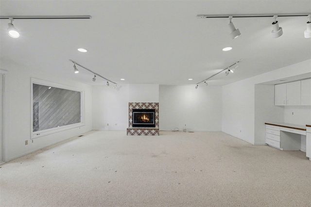 542 Heritage Drive, Ann Arbor, MI 48105