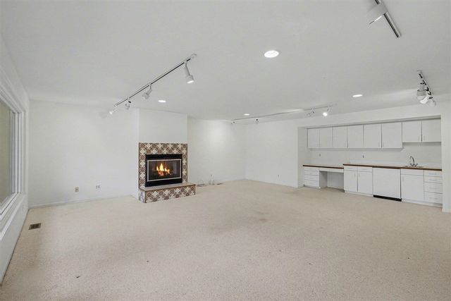 542 Heritage Drive, Ann Arbor, MI 48105