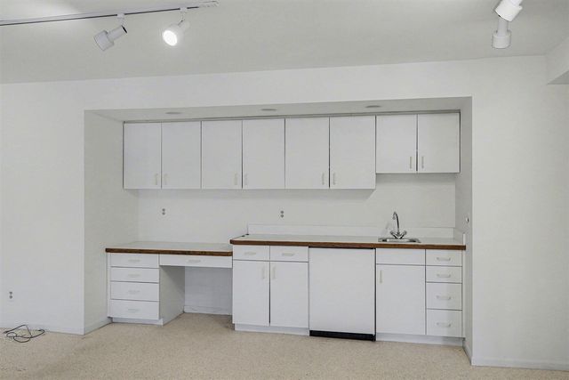 542 Heritage Drive, Ann Arbor, MI 48105