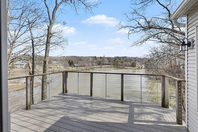 542 Heritage Drive, Ann Arbor, MI 48105