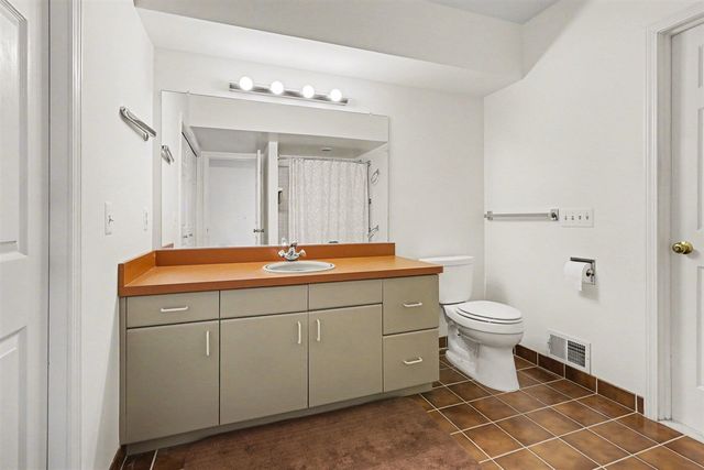 542 Heritage Drive, Ann Arbor, MI 48105