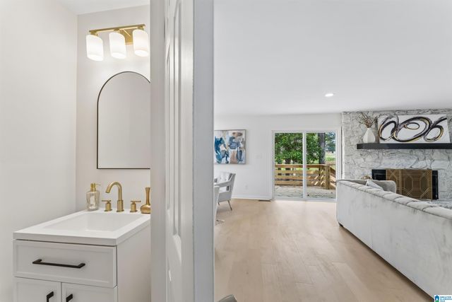 9151 N HIGHWAY 41, Birmingham, AL 35242