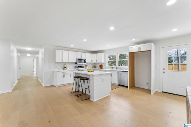 9151 N HIGHWAY 41, Birmingham, AL 35242