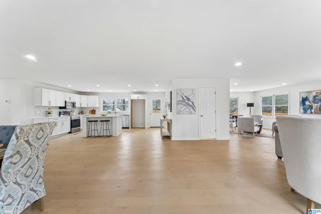 9151 N HIGHWAY 41, Birmingham, AL 35242