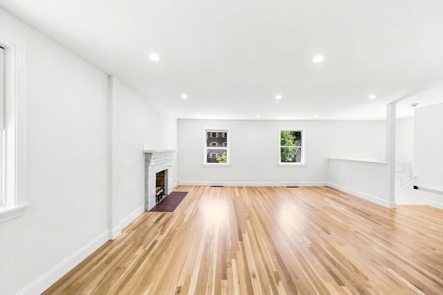 29 Sumner St, Canton, MA 02021