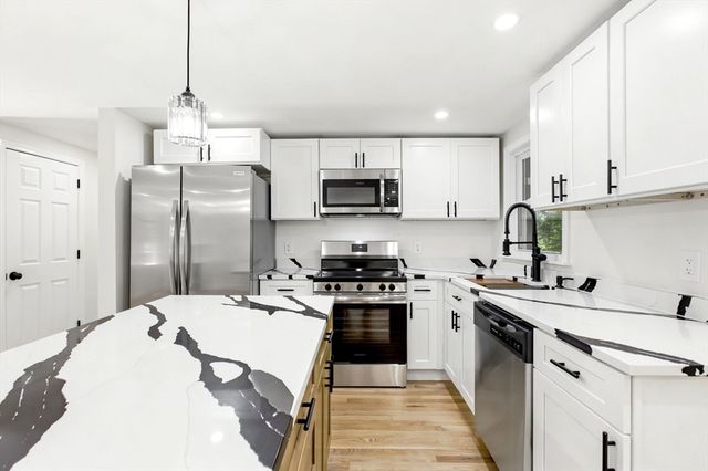 29 Sumner St, Canton, MA 02021