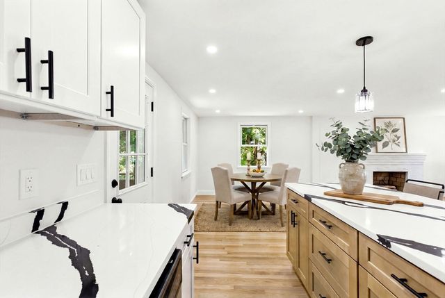 29 Sumner St, Canton, MA 02021