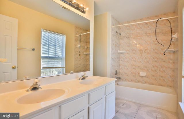 17259 LARKIN DR, Dumfries, VA 22026