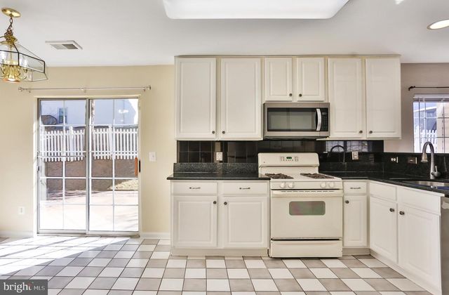 17259 LARKIN DR, Dumfries, VA 22026