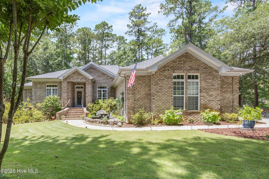 665 Jackeys Creek Lane SE, Leland, NC 28451