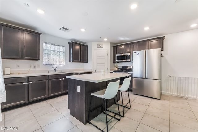 701 Pickled Pepper Place, Henderson, NV 89011