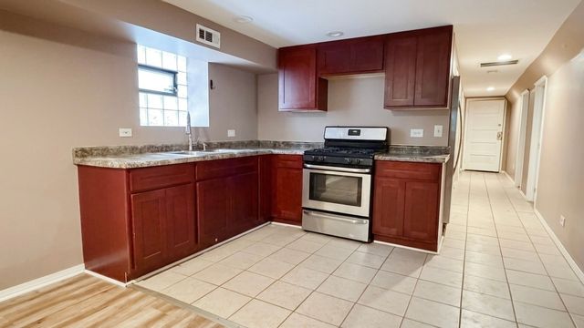 4954 S Kedvale Avenue Garden, Chicago, IL 60632
