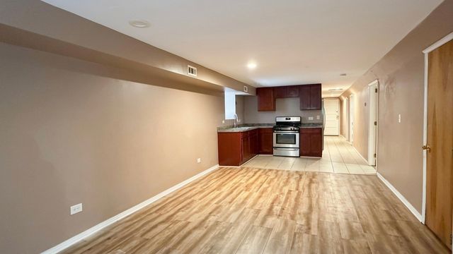 4954 S Kedvale Avenue Garden, Chicago, IL 60632
