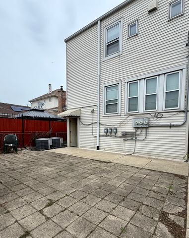 4954 S Kedvale Avenue Garden, Chicago, IL 60632
