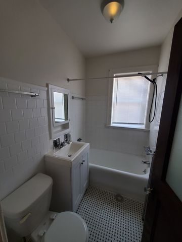 2342 N Spaulding Avenue 308, Chicago, IL 60647