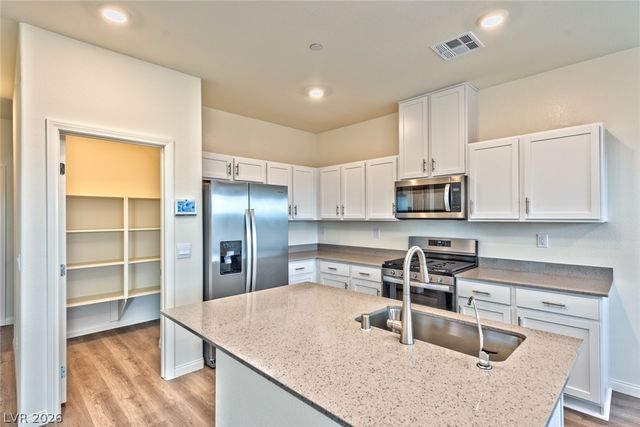 4706 Turquoise Cliffs Avenue, Las Vegas, NV 89141