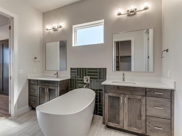 5613 NW 155th Street, Edmond, OK 73013