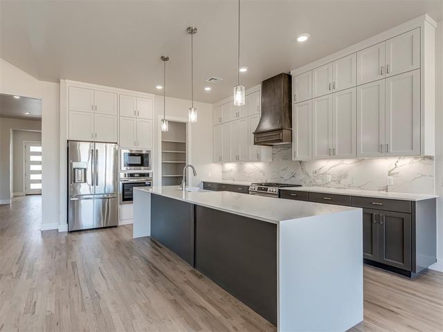 5613 NW 155th Street, Edmond, OK 73013