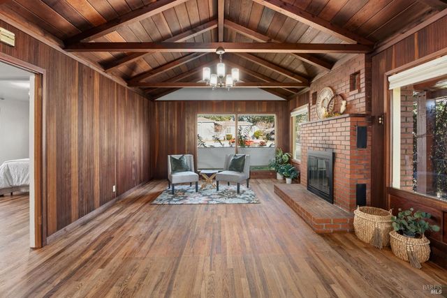 329 Jones St, Ukiah, CA 95482