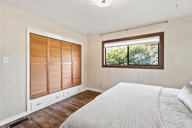 329 Jones St, Ukiah, CA 95482