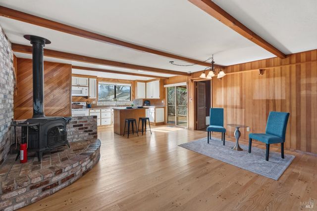 329 Jones St, Ukiah, CA 95482