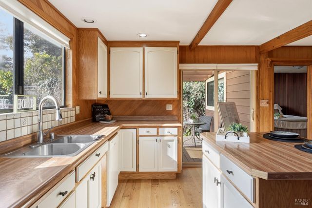 329 Jones St, Ukiah, CA 95482