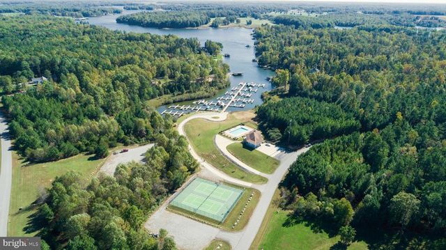 TRAVELLERS, Mineral, VA 23117