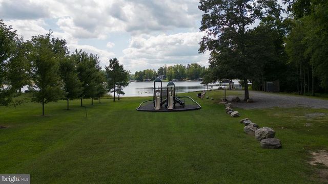 TRAVELLERS, Mineral, VA 23117