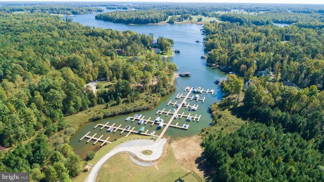 TRAVELLERS, Mineral, VA 23117