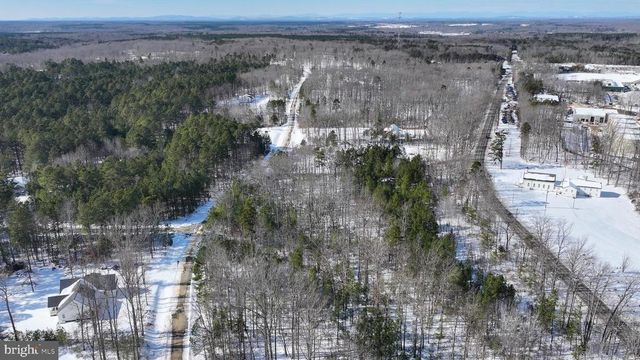 TRAVELLERS, Mineral, VA 23117