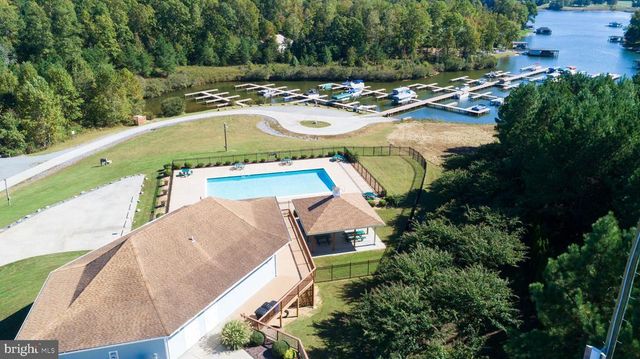 TRAVELLERS, Mineral, VA 23117