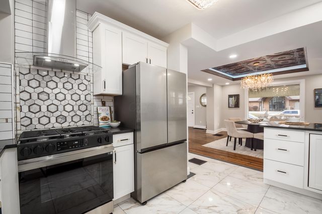 214 Parkwood Avenue, Columbus, OH 43203