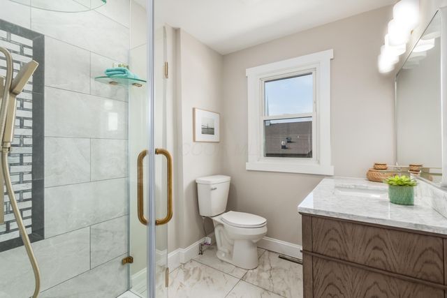 214 Parkwood Avenue, Columbus, OH 43203