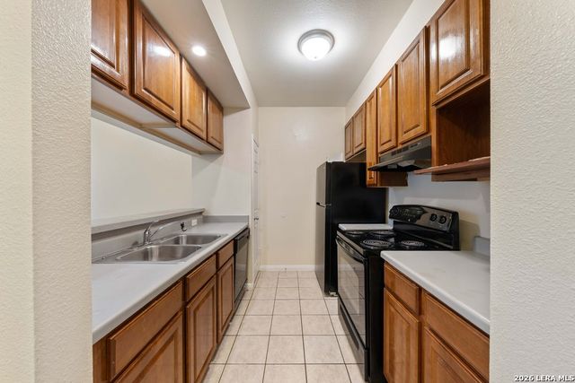 518 Dukeway Apt 1, Universal City, TX 78148