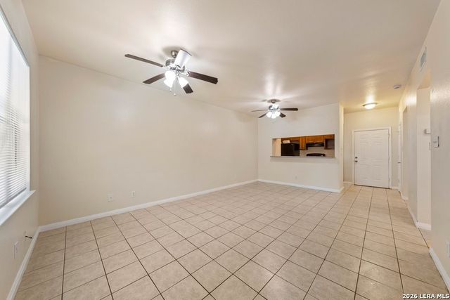 518 Dukeway Apt 1, Universal City, TX 78148