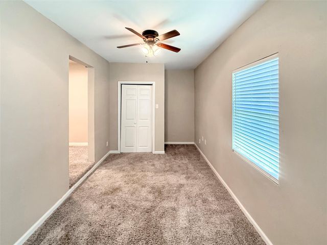 1001 Ridgecrest Street, Angleton, TX 77515