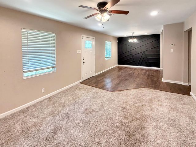 1001 Ridgecrest Street, Angleton, TX 77515