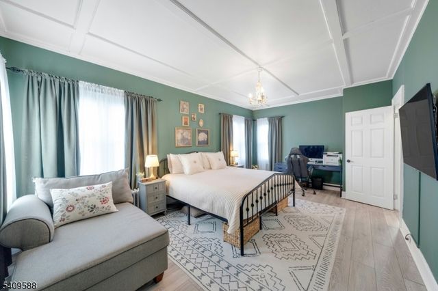 214 Trenton Ave, Clifton City, NJ 07011