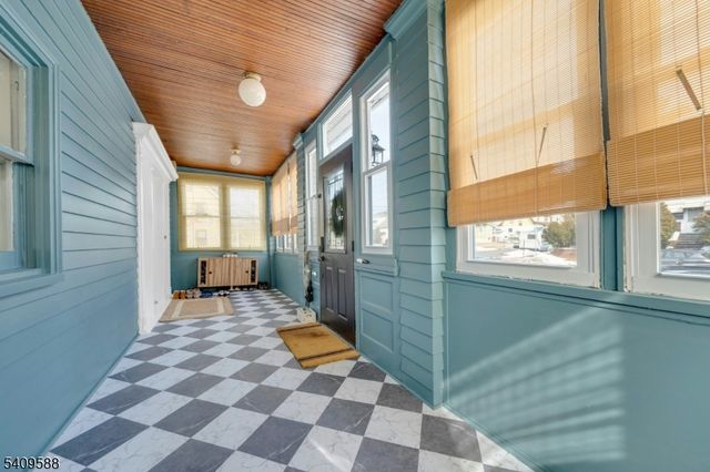 214 Trenton Ave, Clifton City, NJ 07011