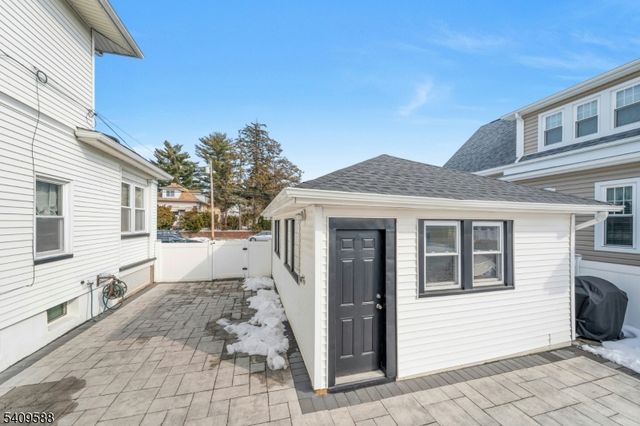 214 Trenton Ave, Clifton City, NJ 07011