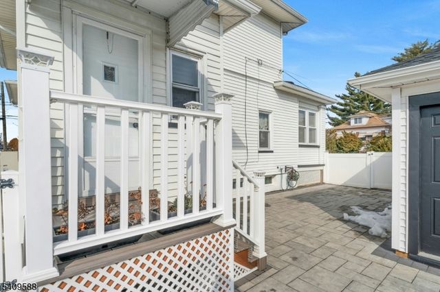 214 Trenton Ave, Clifton City, NJ 07011