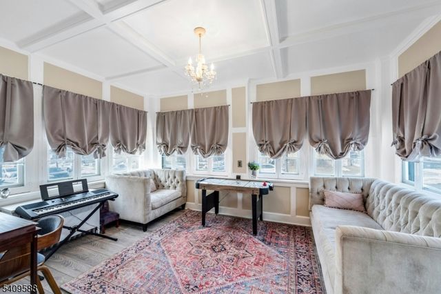 214 Trenton Ave, Clifton City, NJ 07011