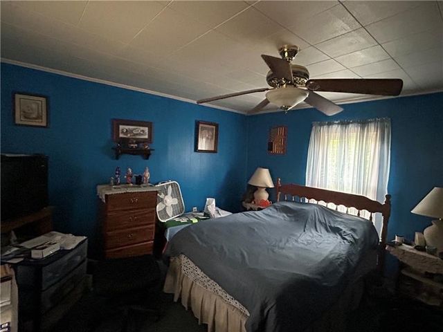 42 Walnut Ave, Dunbar, PA 15431