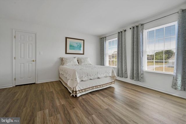 29 WALNUT DR E, Bernville, PA 19506