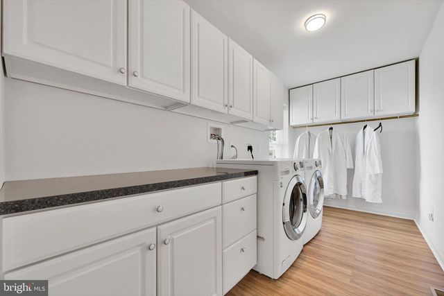 29 WALNUT DR E, Bernville, PA 19506