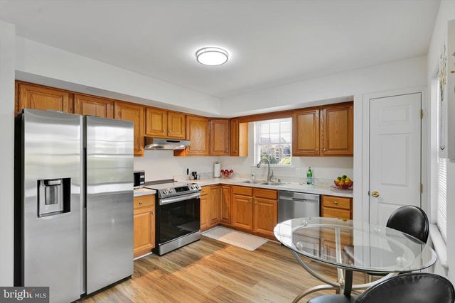 29 WALNUT DR E, Bernville, PA 19506