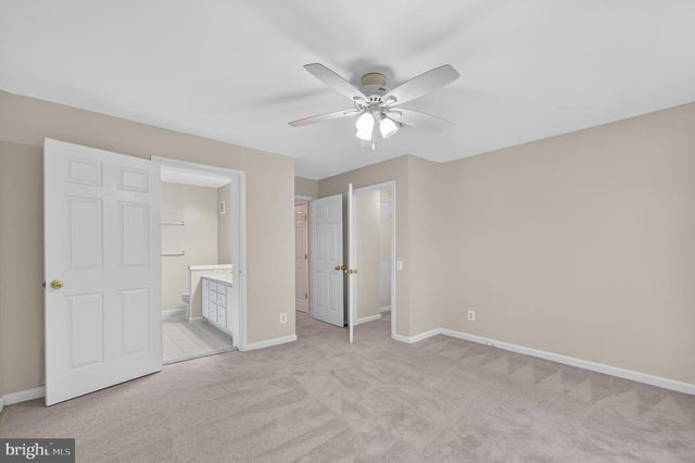 2293 VILLAGE CROSSING RD, Falls Church, VA 22043