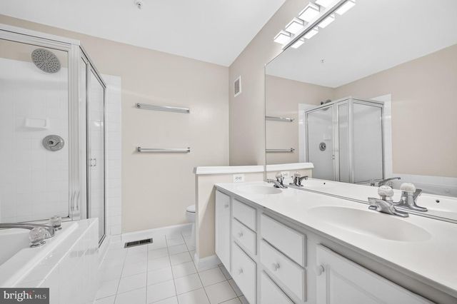 2293 VILLAGE CROSSING RD, Falls Church, VA 22043